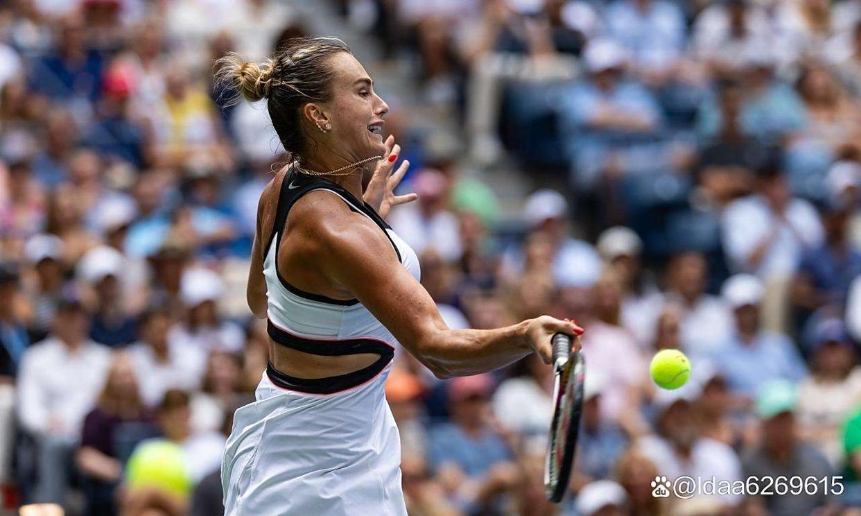 亚博-阿扎伦卡在巴塞罗那比赛中问鼎冠军，连败引发热议！的简单介绍